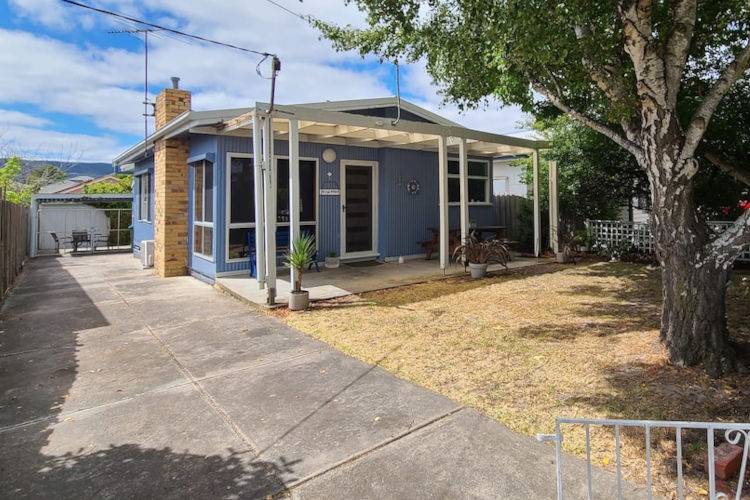 Rosebud store house accommodation